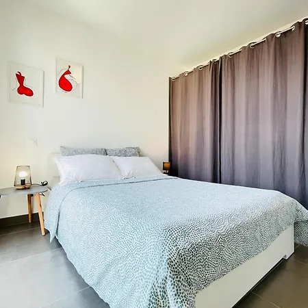 Apartment Old Center Charming Brand New