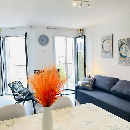 Old Center Charming Brand New Apartment